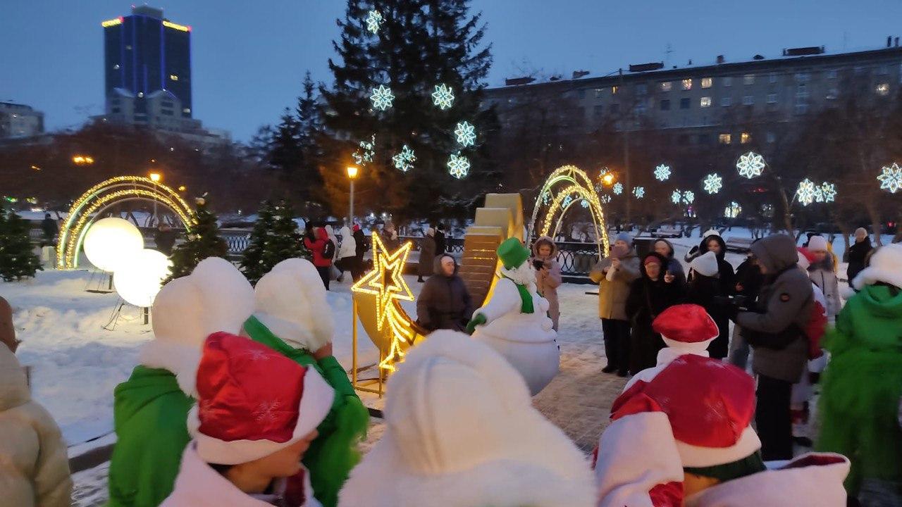 Фото Новосибирск нарядился к празднику 6